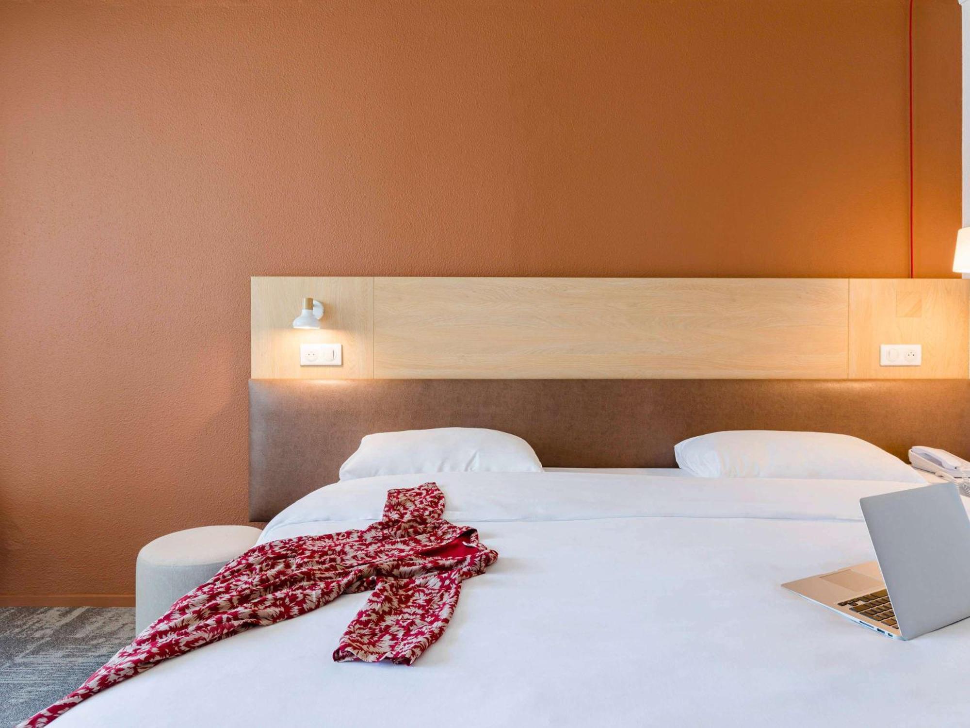 Ibis Styles Aix Les Bains Domaine De Marlioz Hotel Aix-les-Bains Exterior photo